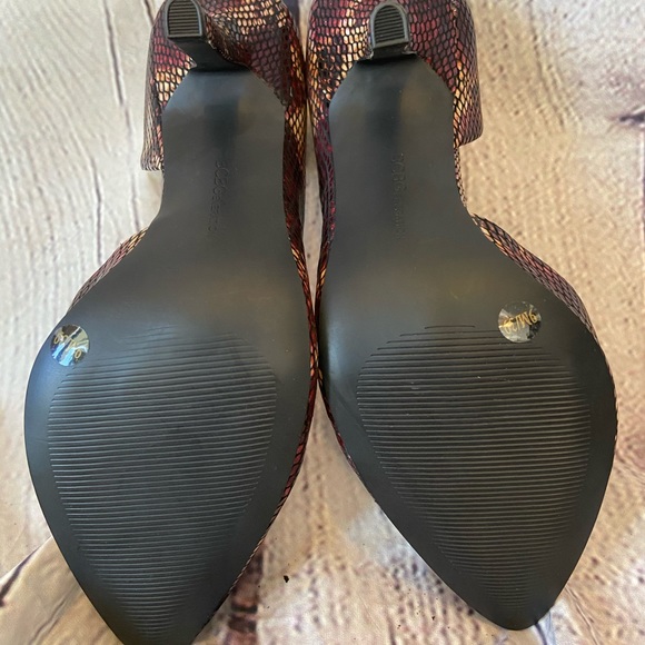 bcbGeneration treasure point snake print heel - Picture 2 of 2